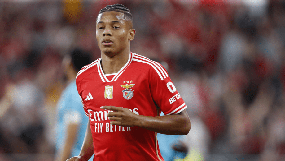 爱游戏体育-今晚突围战来临，阿斯顿维拉围绕葡超门线救险，震撼外界，控场能力受关注