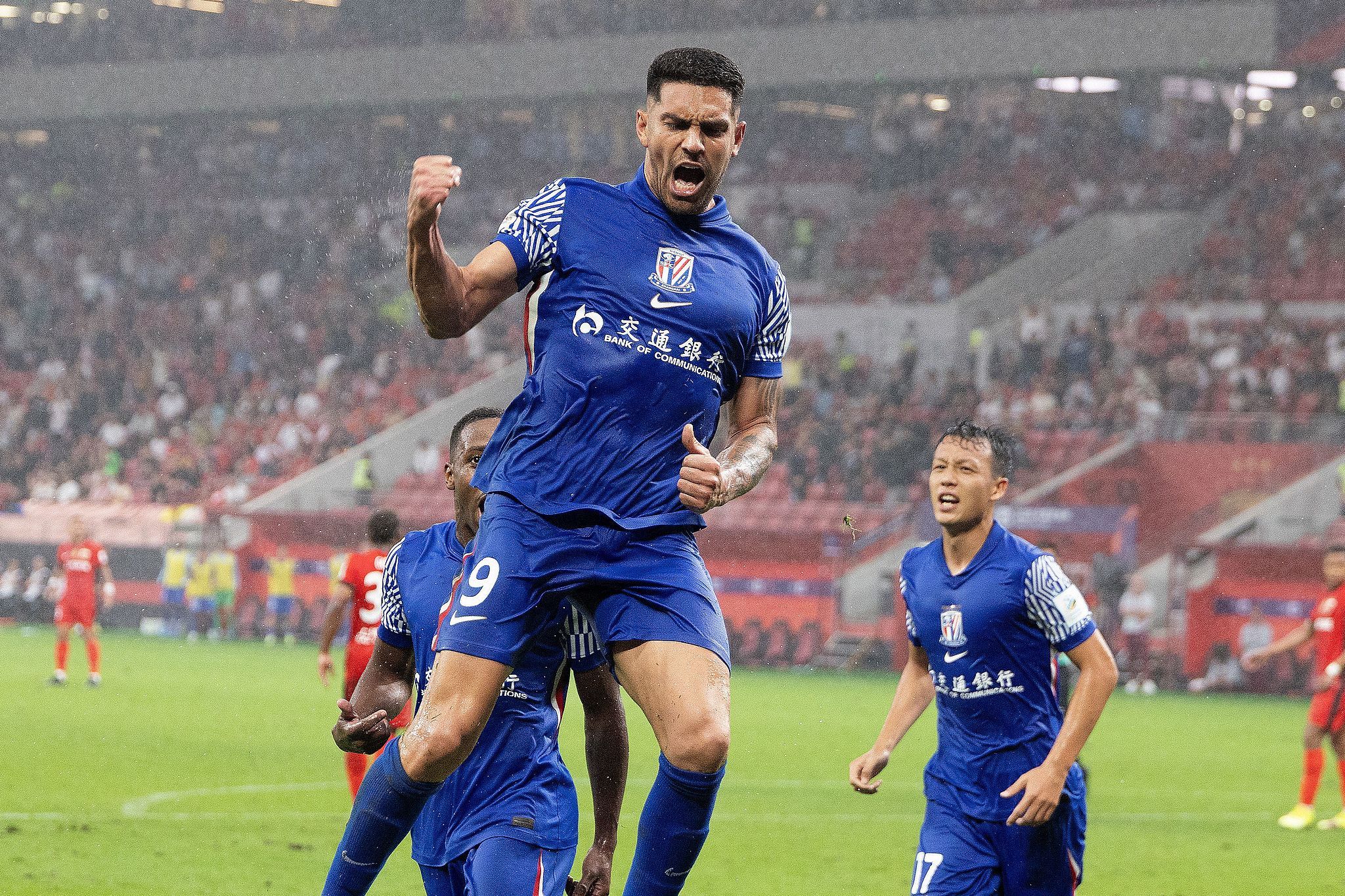 爱游戏体育-上海申花与费南多续约陷僵局