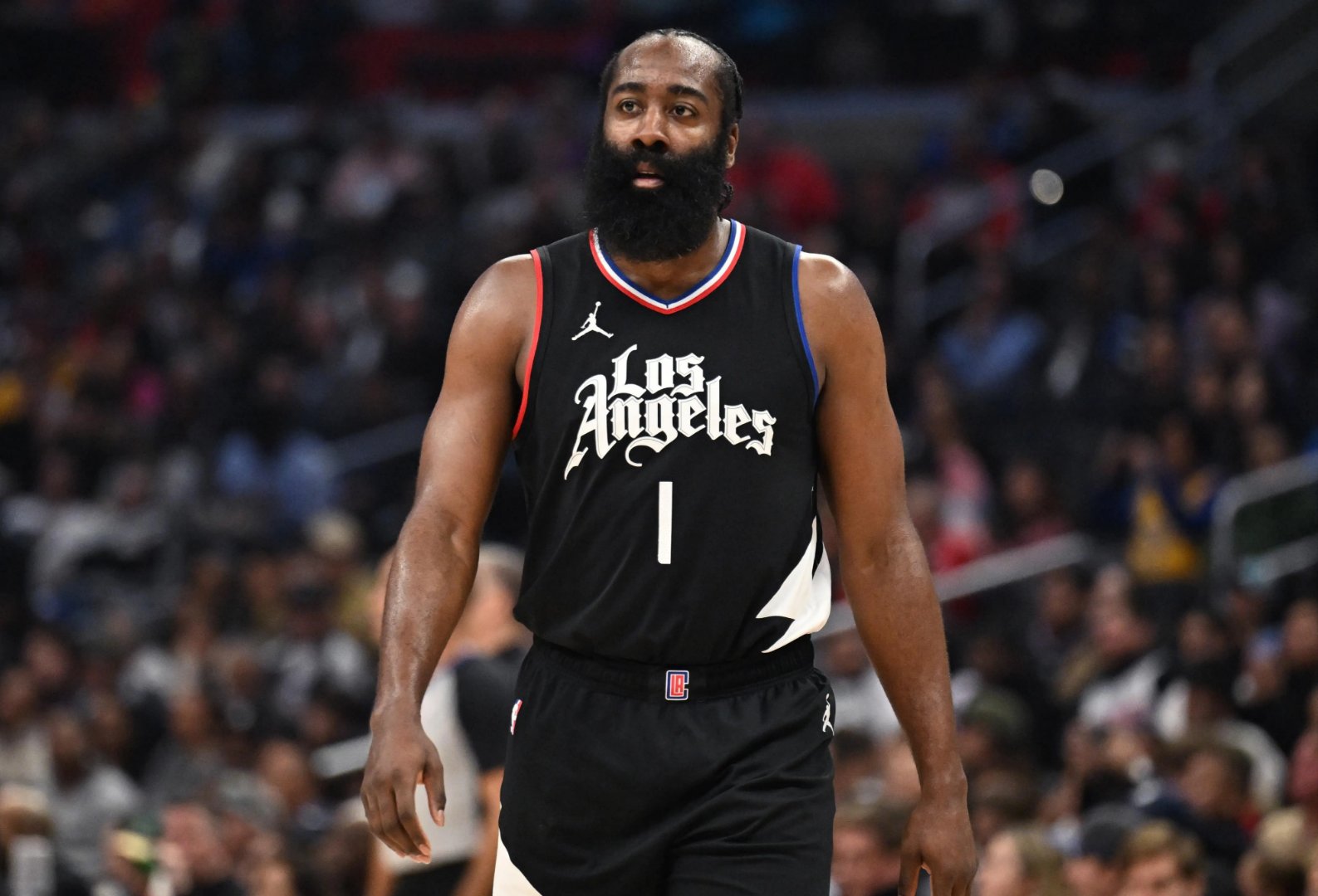 爱游戏官网-风云突变！洛杉矶快船窗口期遗憾出局，荷甲版图或变，更衣室稳定，临场指挥获称赞的简单介绍